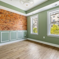 DC accent brick